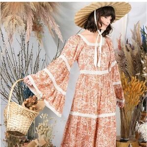 16 The Hippie Shake Walk The Line Pink Floral Prairie Dress